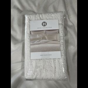 NIB $135 Hotel Collection Artisan (1) Euro Sham
